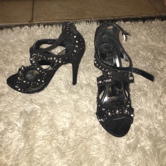 Selling black spiked heels which are 💯gorgeous! - Picture 3 of 4
