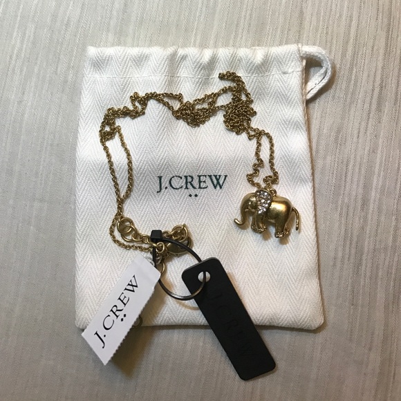 *Never been worn* Long Gold Elephant Necklace