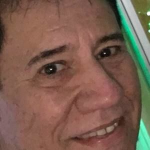 Meet your Posher, Luis