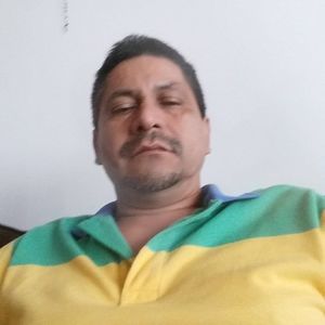 Meet your Posher, Carlos a.