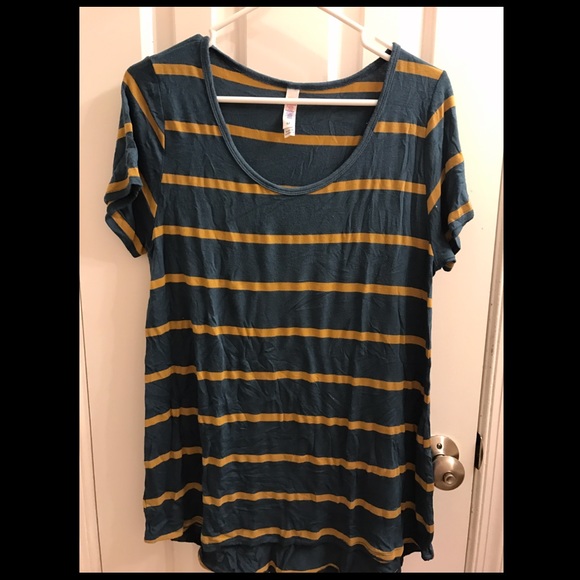 LuLaRoe Tops - EUC LuLaRoe Classic blue and yellow stripes