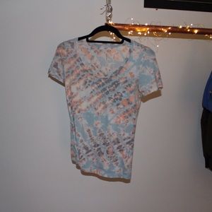 Acid washed tee