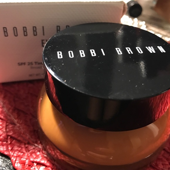 Bobbi Brown Moisterizing Tint Balm