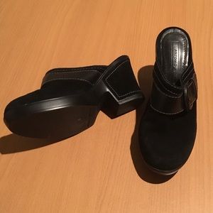 Antonio Melani black suede clogs. Size 6 1/2