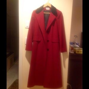 MARIO DE PINTO RED WINTER COAT