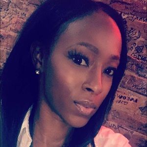 Meet your Posher, Jasmine