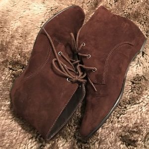 Brown Suede Ankle Boots by Aerosole size 7
