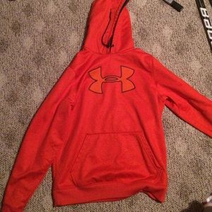Under armor sweatshirt