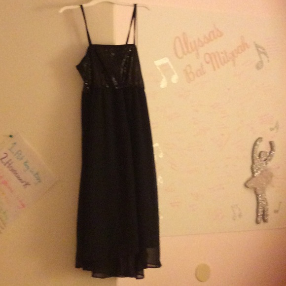 RUUM black sequin fancy dress (new condition)