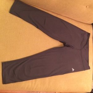 Adidas Climalite Grey 3/4 workout Capris size M
