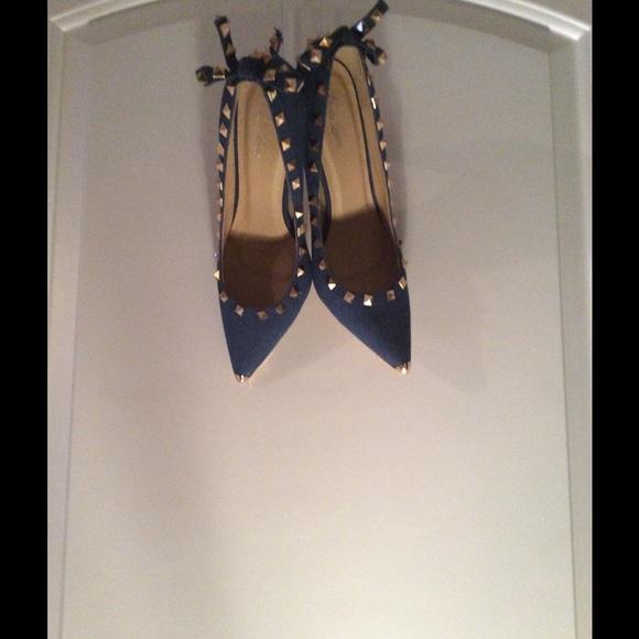 Denim heels