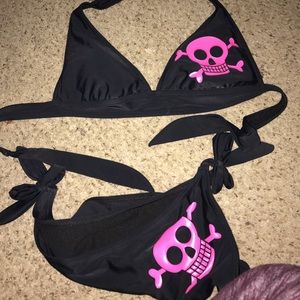 Black and pink bikini notag