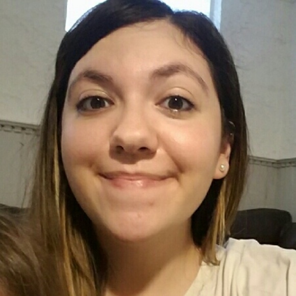 Meet your Posher, Mariah - Picture 1 of 1