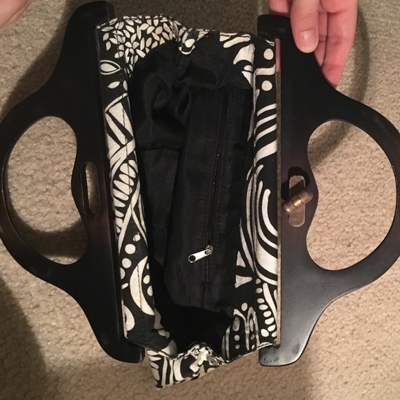 Handbag - Picture 3 of 3