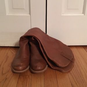 Dolce Vita leather boots