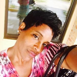 Meet your Posher, Makeba