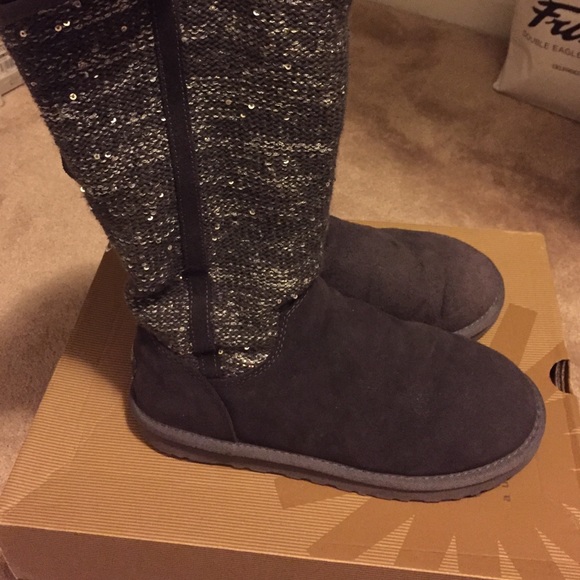 Authentic UGG boots. - Picture 1 of 4