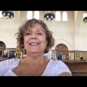 Meet your Posher, Connie