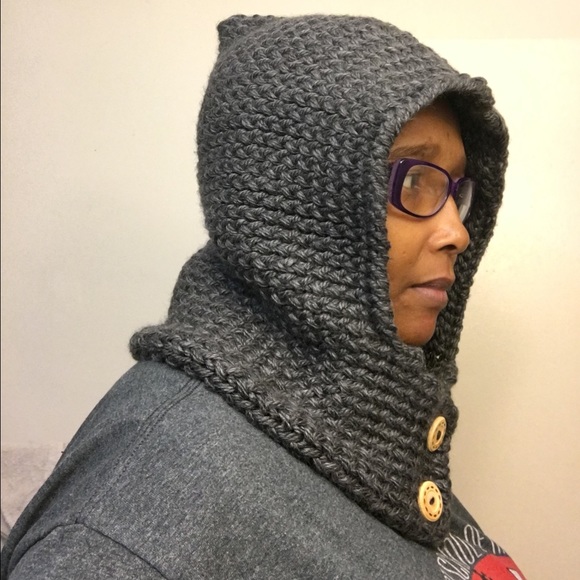 Crochet Hoodie (one size fits) - Picture 3 of 4