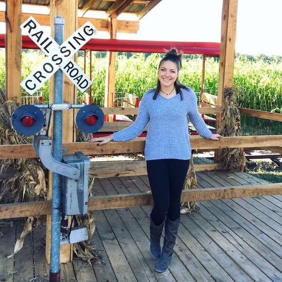 Meet your Posher, Skyler - Picture 1 of 1