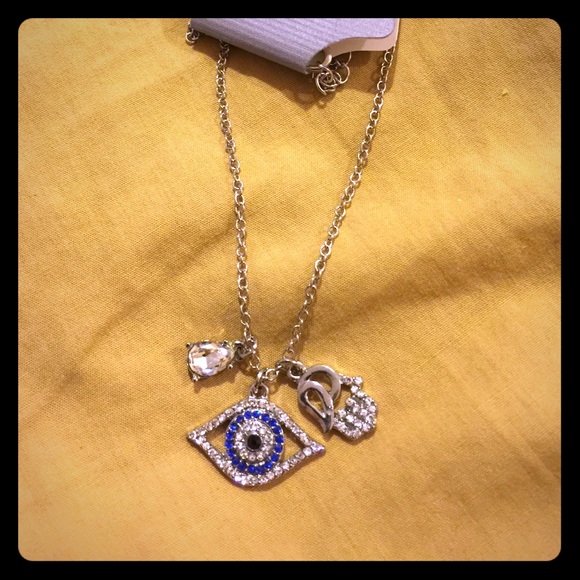 Evil eye hamsa necklace