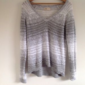 Hollister high-low sweater 💕