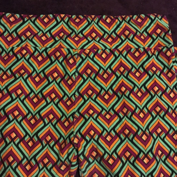 Tall curvy leggings made by Lularoe