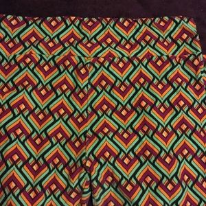 Tall curvy leggings made by Lularoe