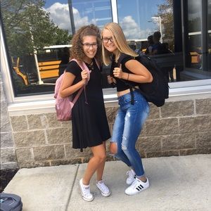 Meet your Posher, Holly