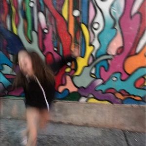 Meet your Posher, Mia