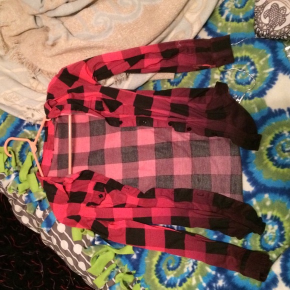 Flannel - Picture 1 of 2