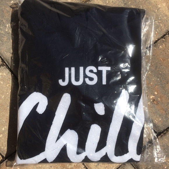 Sweatshirt Top Hoodie Black White Glitter Lettering Lightweight NWT - Picture 3 of 3