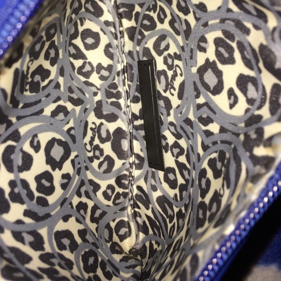 Coach small hand bag - Picture 3 of 3