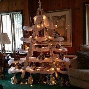 Meet your Posher, Claudia