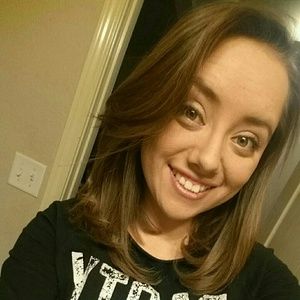 Meet your Posher, Toni