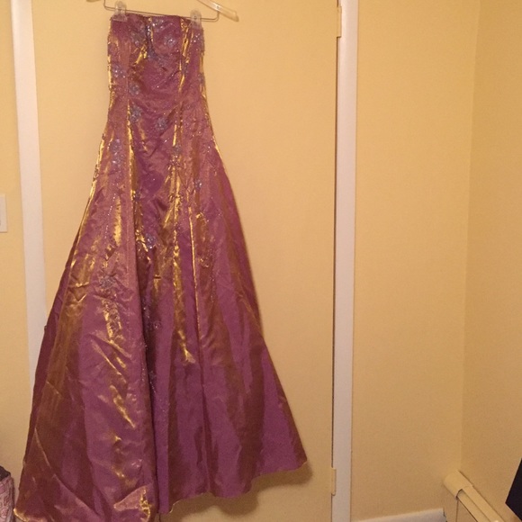 Cache Dress
