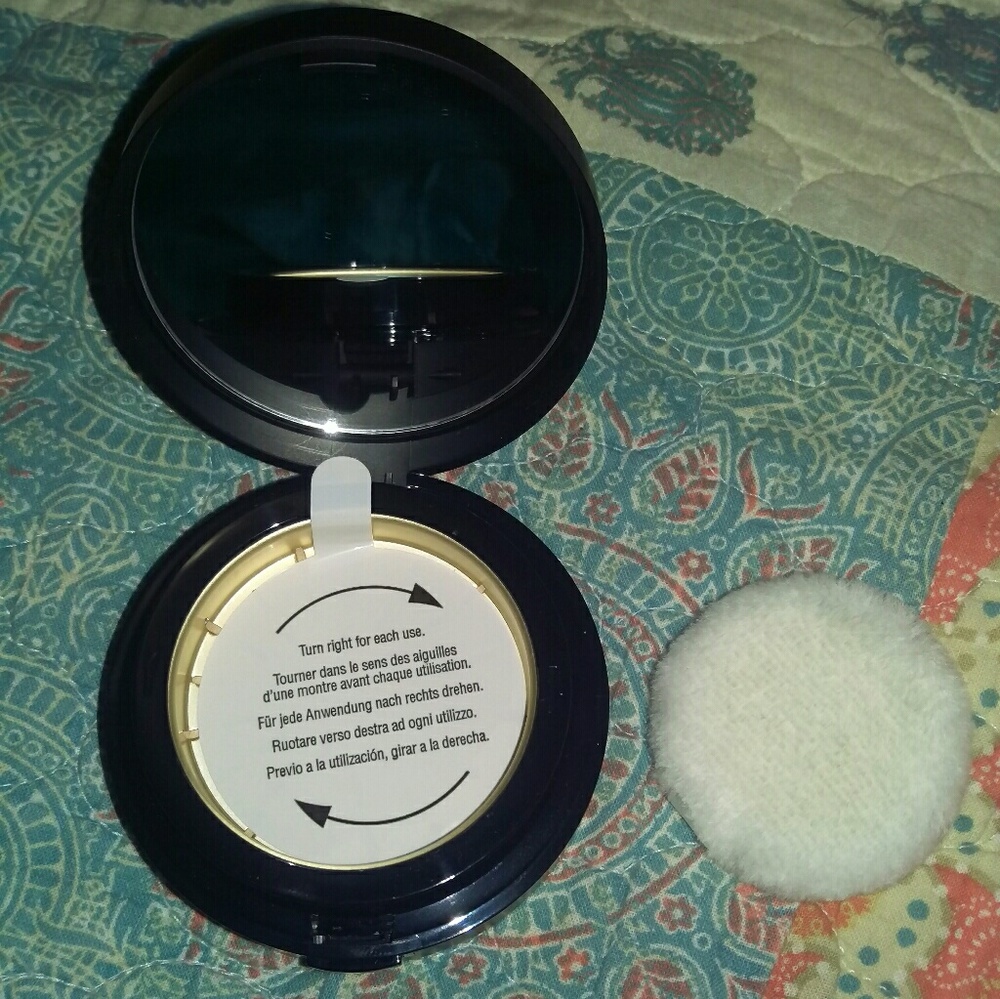 🆕 Mineral Powder Foundation