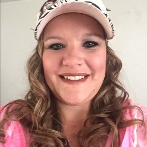 Meet your Posher, Laci