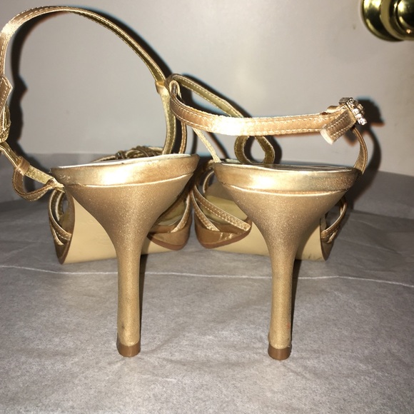 Heels - Picture 2 of 2