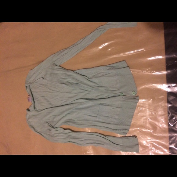 Cardigans - Picture 4 of 4