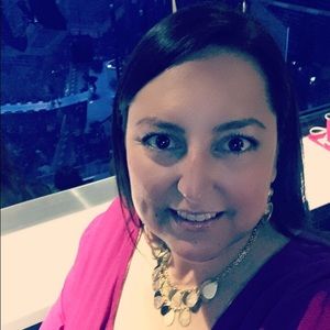 Meet your Posher, Gina