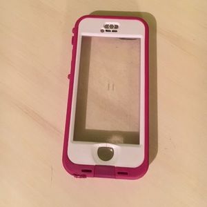 iPhone 5/5s life proof case