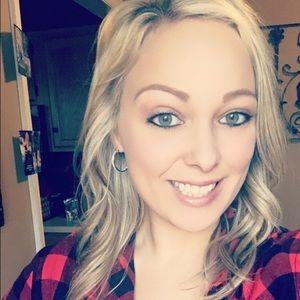 Meet your Posher, Kelsey