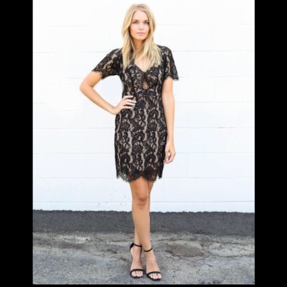 VICI Short Sleeve Lace Dress