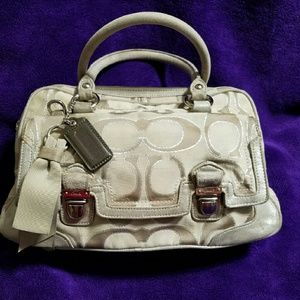 I love a great deal on Coach bags!