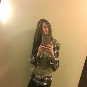 Meet your Posher, Malia