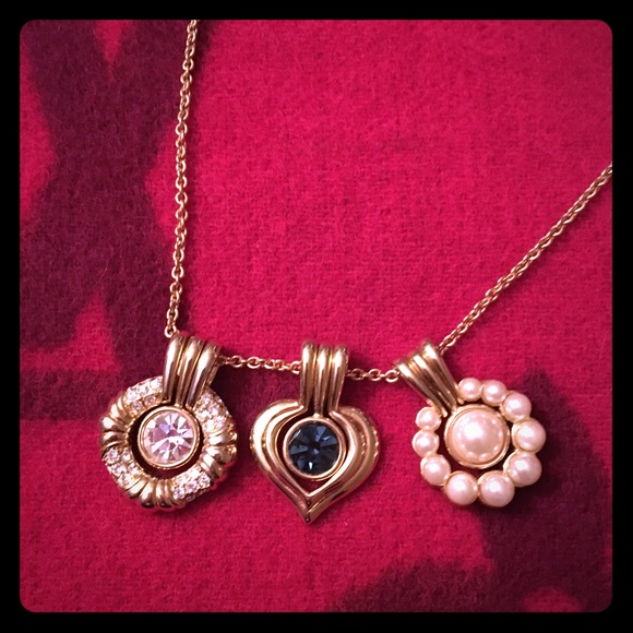 3 bottom can change necklaces
