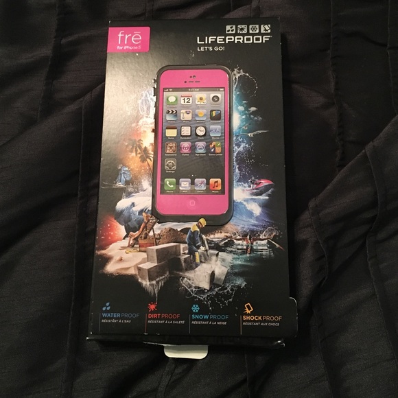 iPhone 5 Pink Lifeproof Case w/ Connection Cord