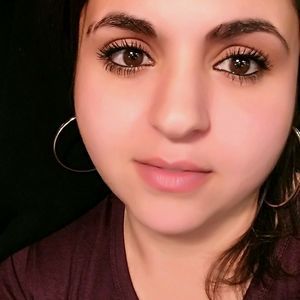 Meet your Posher, Suzanne