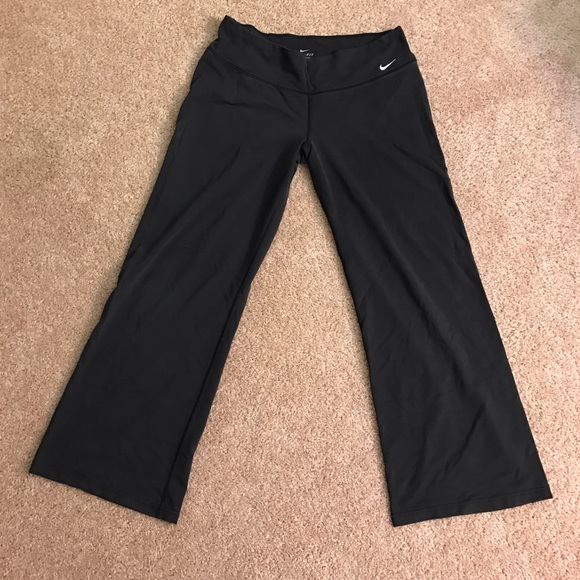 Large Nike yoga pant